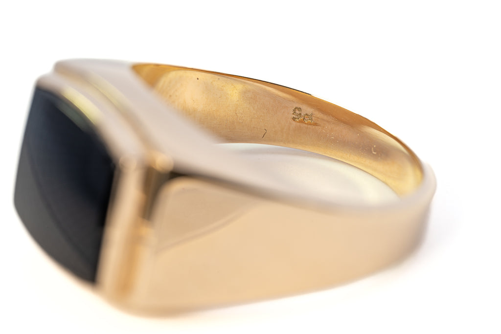  9ct Yellow Gold & Onyx Signet Ring