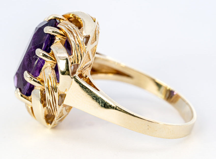 14ct Yellow Gold Amethyst Ring