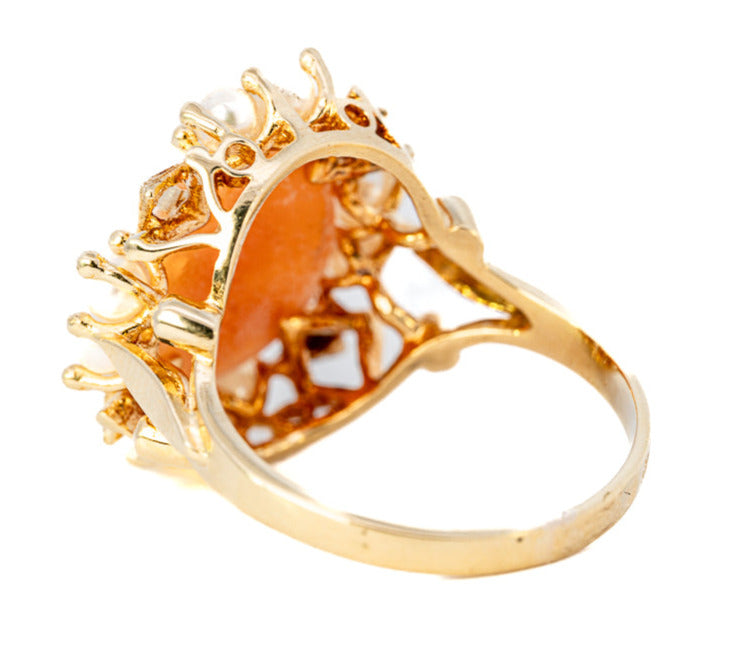 14ct Yellow Gold Shell Cameo & Cultured Pearl Ring