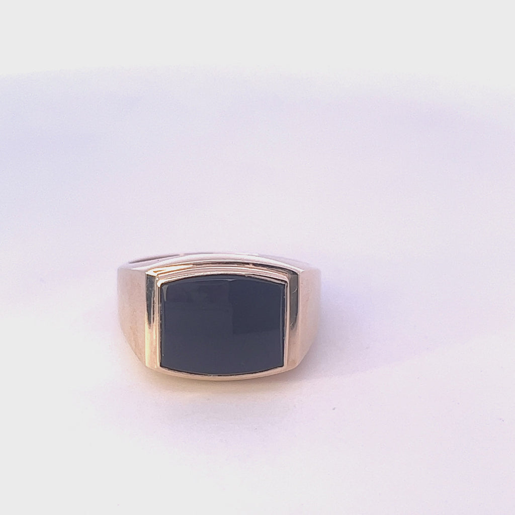  9ct Yellow Gold & Onyx Signet Ring