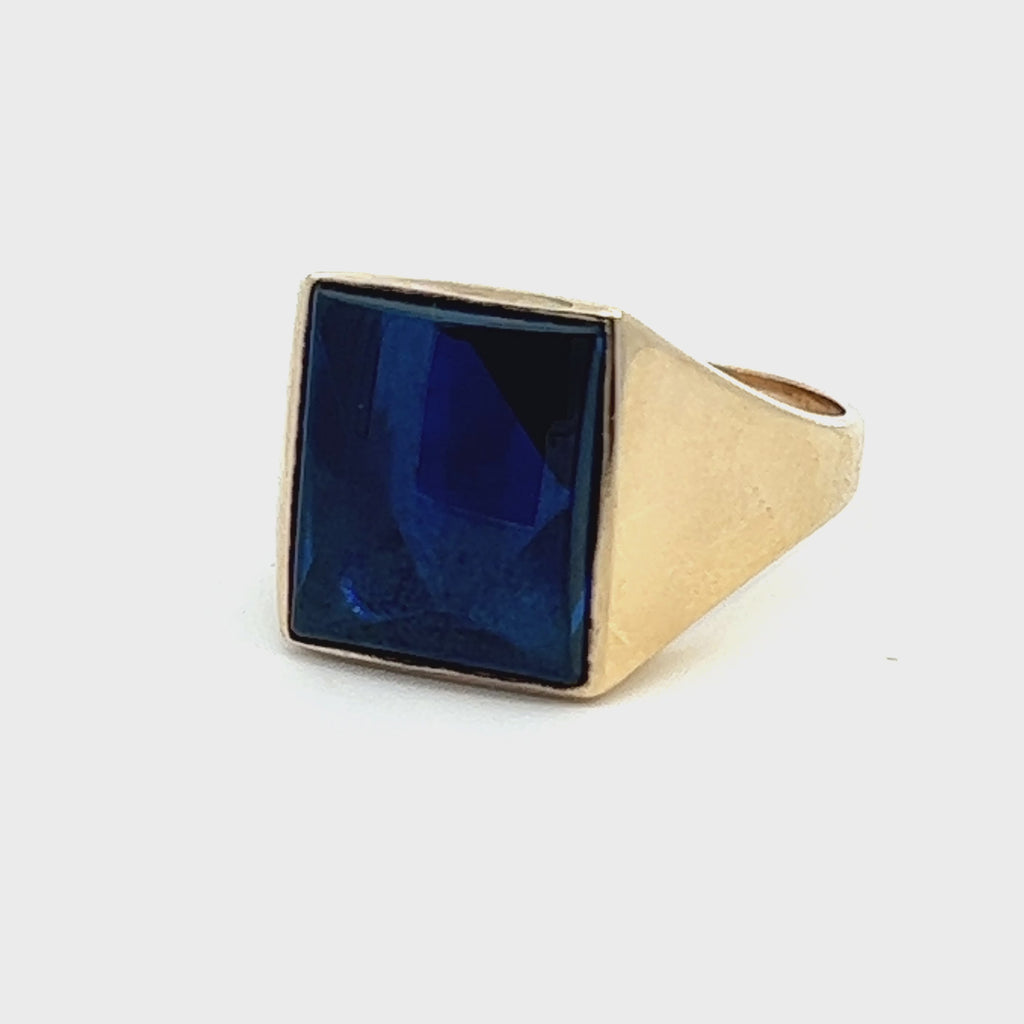 Royal Blue Spinel & Yellow Gold Ring