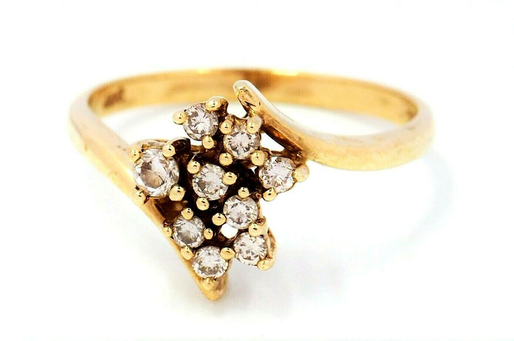 9ct Yellow Gold 9 Diamond Dress Ring  