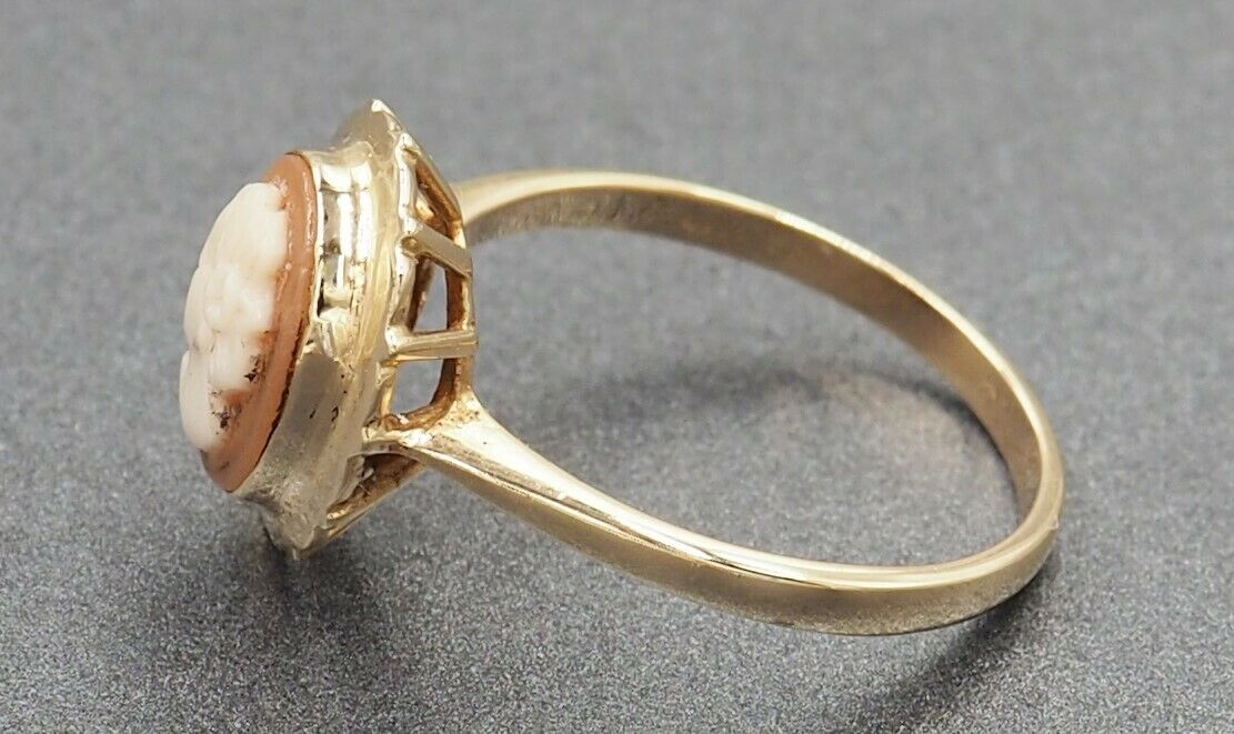 Shell Gold Rim Shell 9ct Yellow Gold Ring – The Unique Jewellery Company