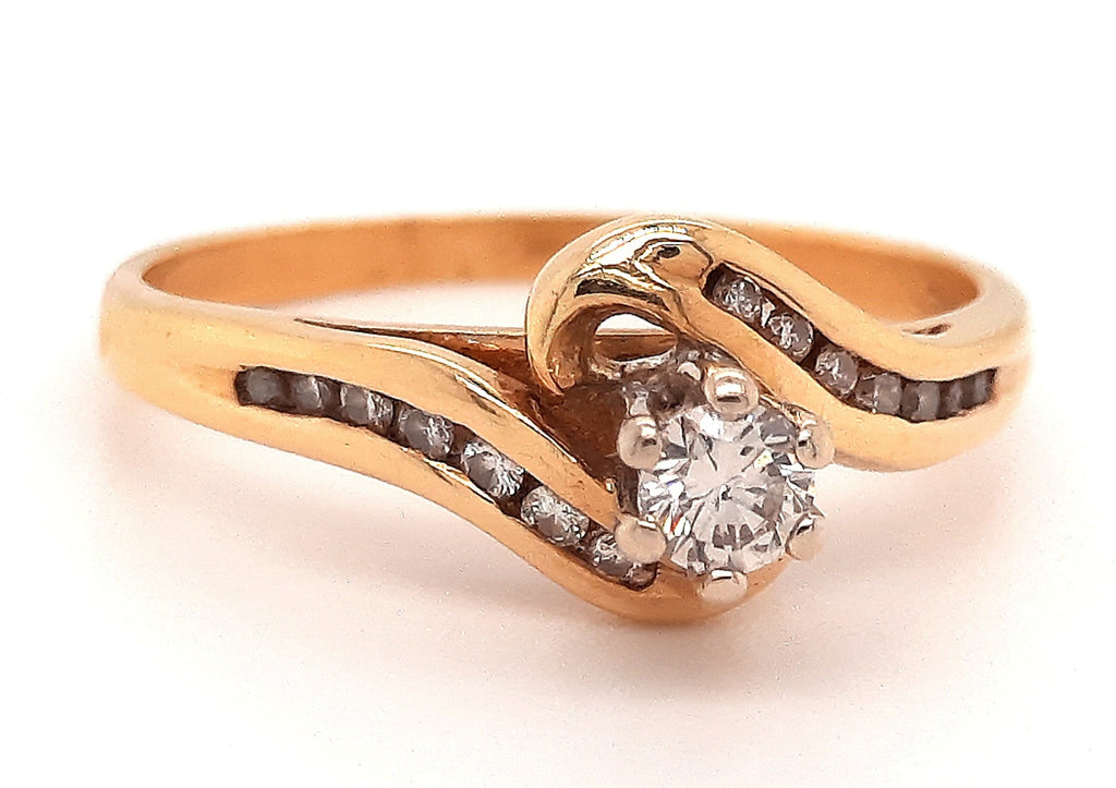 18ct Yellow Gold 15 Stone Diamond Ring