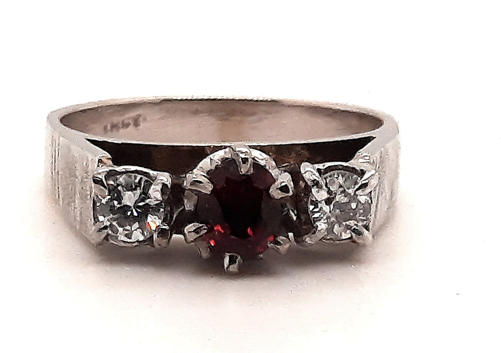 18ct White Gold Ruby & Diamond Ring