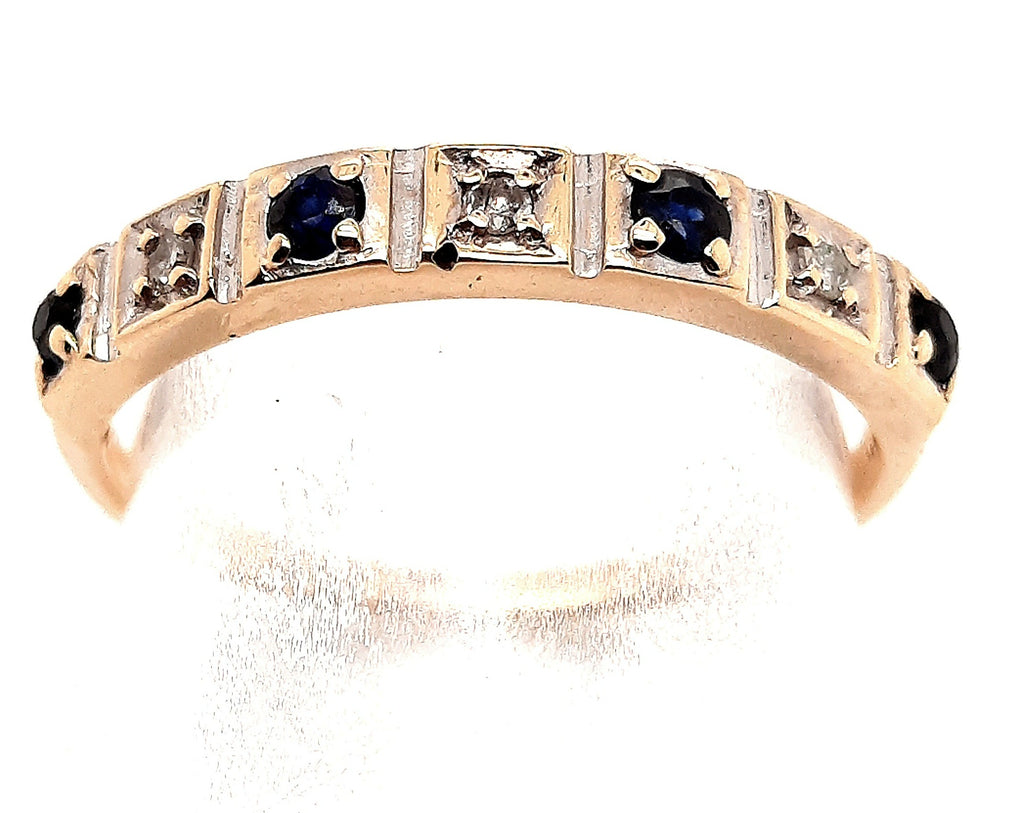 Yellow gold Sapphire and Diamond Ring