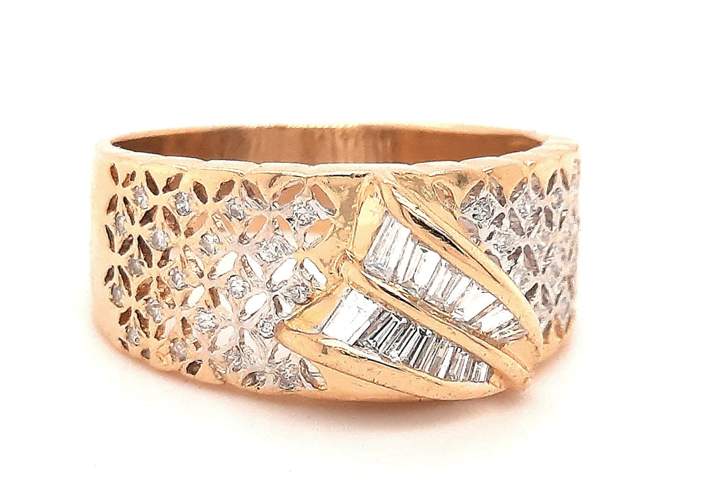 18ct Yellow Gold Diamond Ring