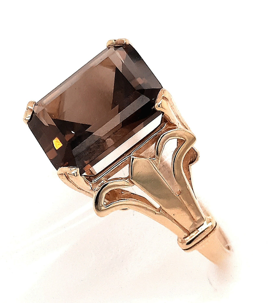 9ct Yellow Gold Gold Smokey Quartz Ring with Fancy Flow Up Shoulders