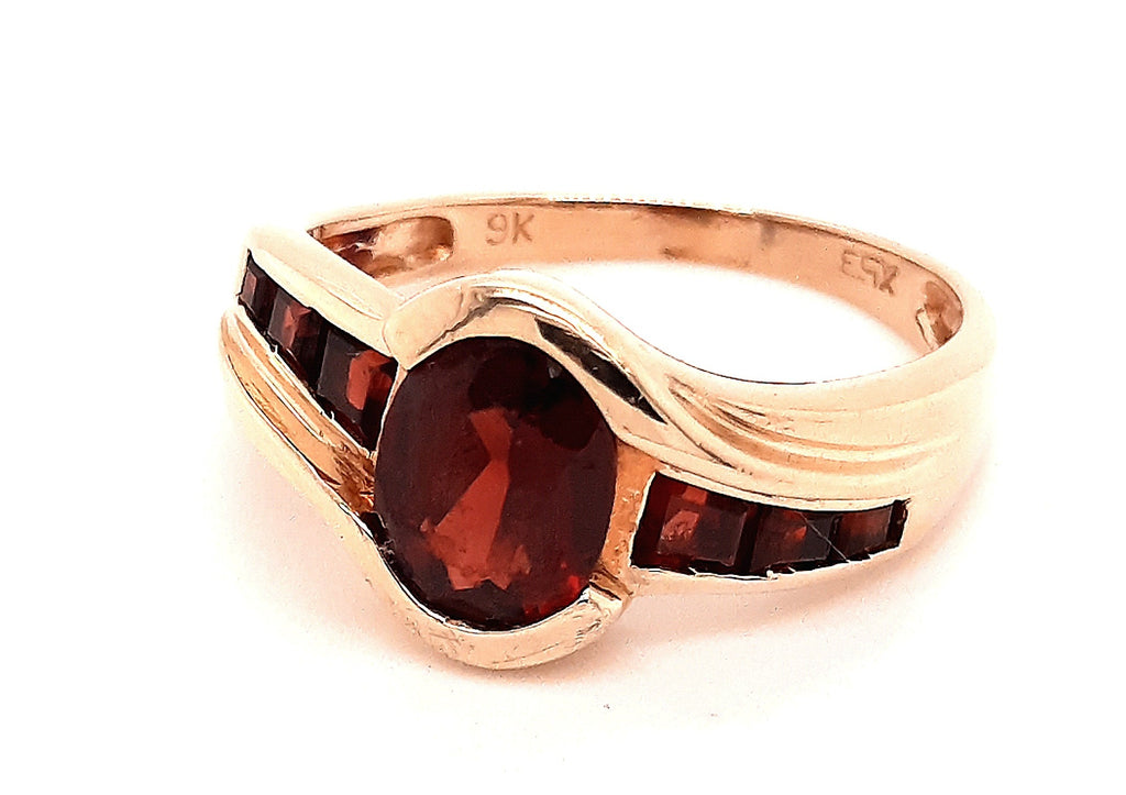 Garnet & Yellow Gold Dress Ring