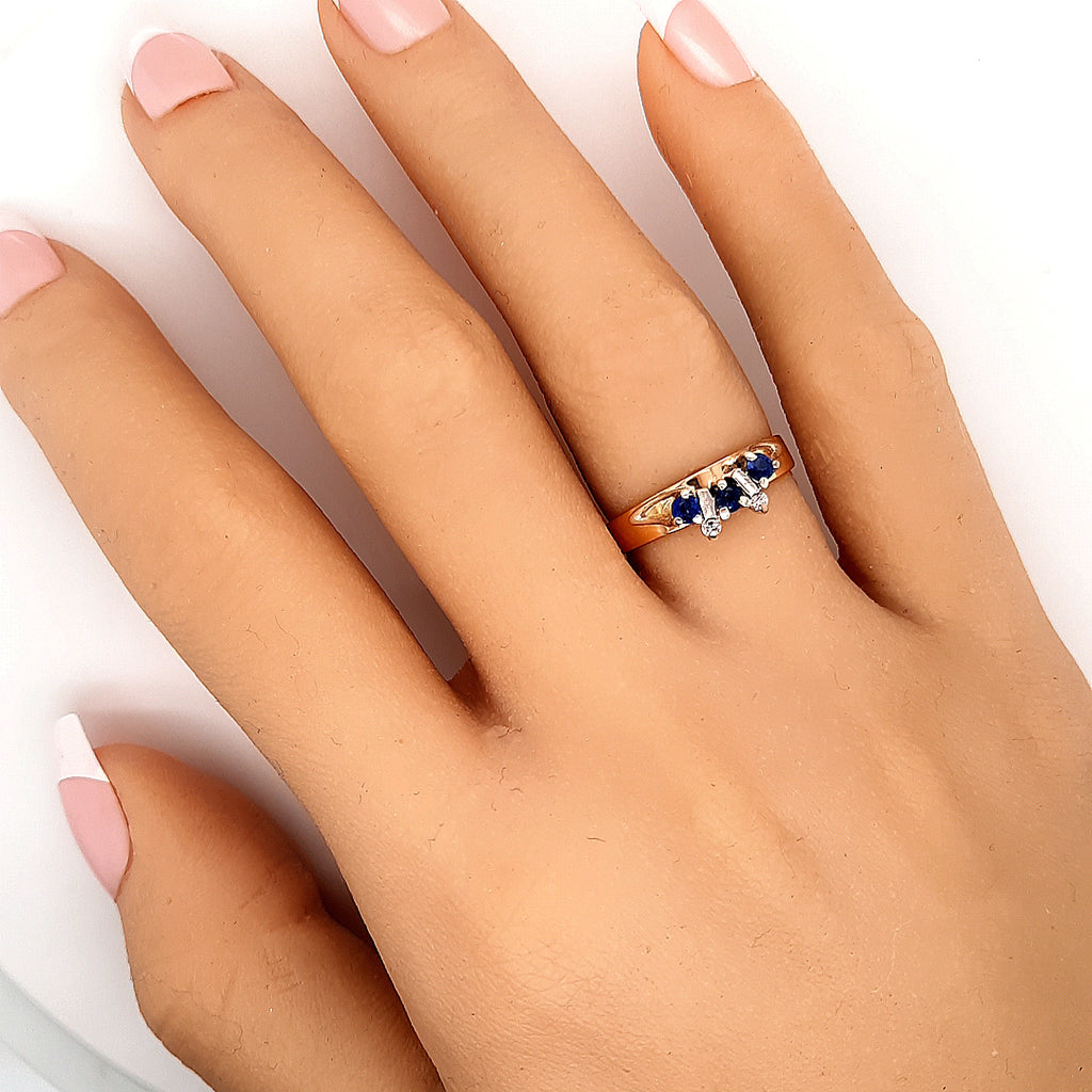 Sapphire & Diamond Ring in 18ct Yellow & White Gold