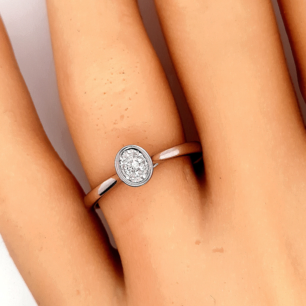 Diamond White Gold Solitaire Ring