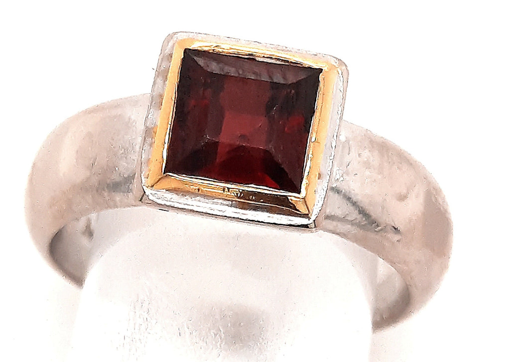 18ct Yellow & White Gold Handmade Garnet Ring