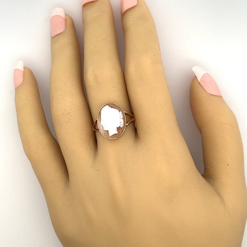 Handmade 18ct Yellow Gold Cameo Ring