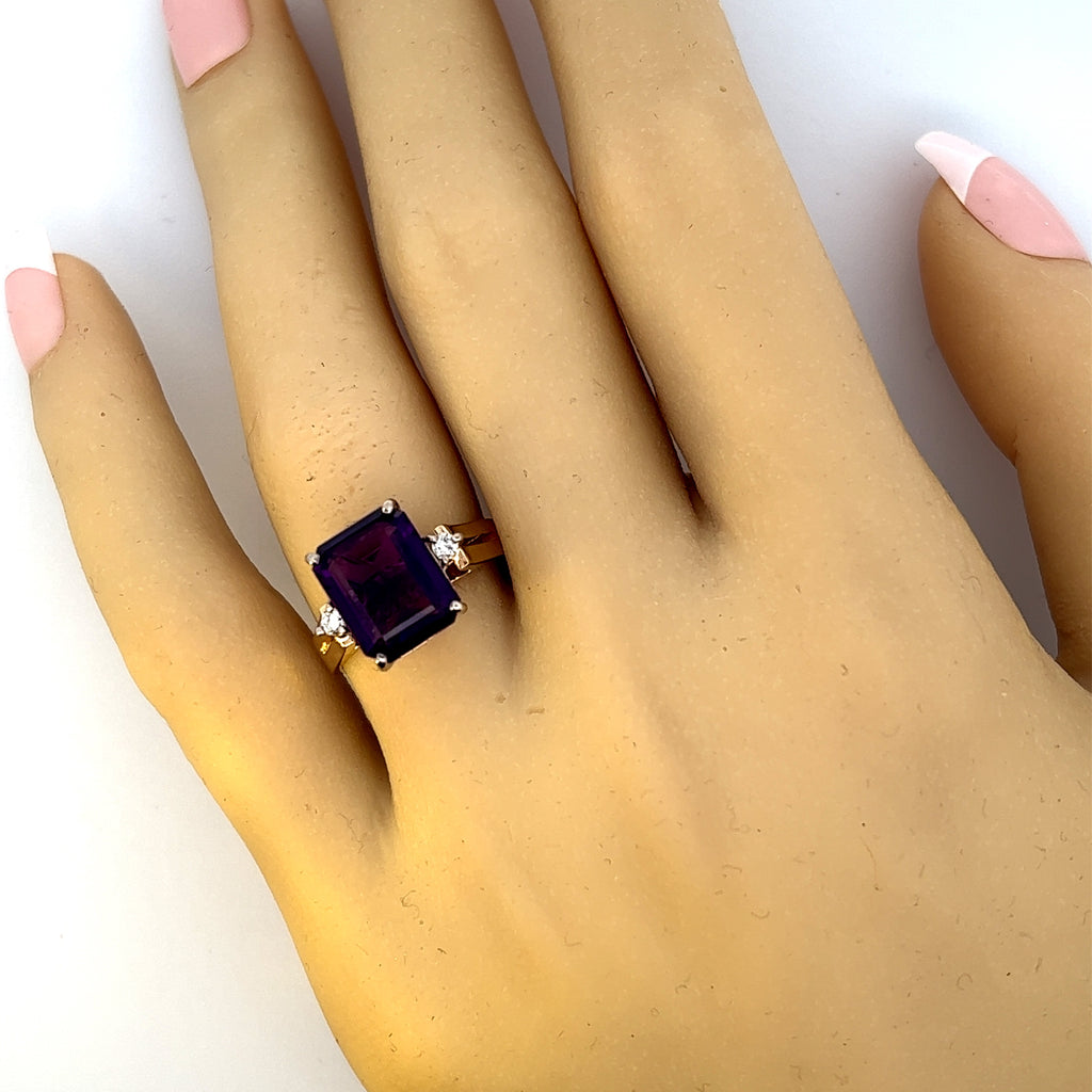 Amethyst & Diamond Yellow Gold Ring