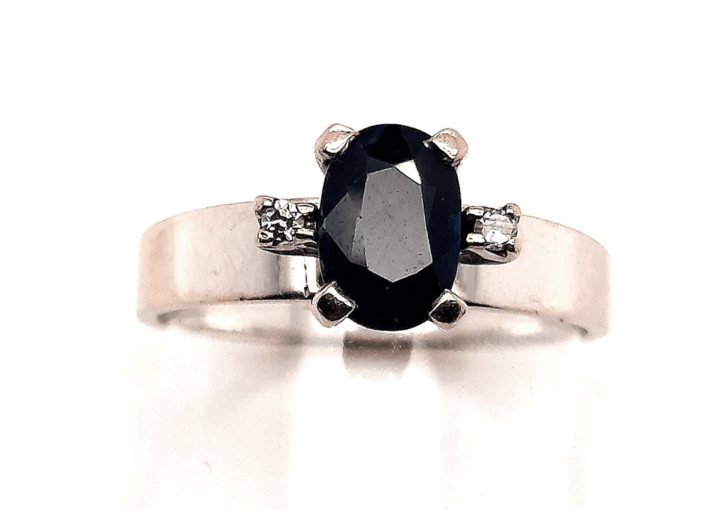 18ct White Gold Dark Green Sapphire & Diamond Ring