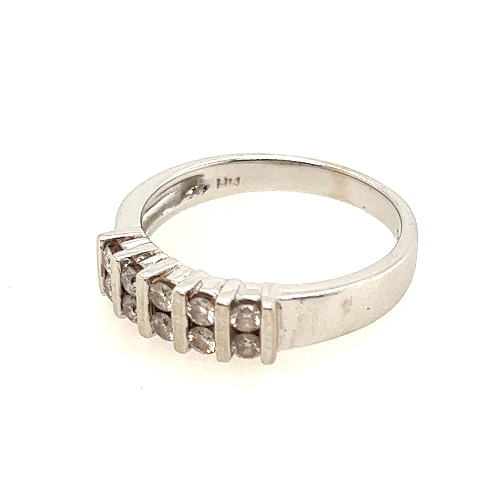  Diamond 18ct White Gold Ring