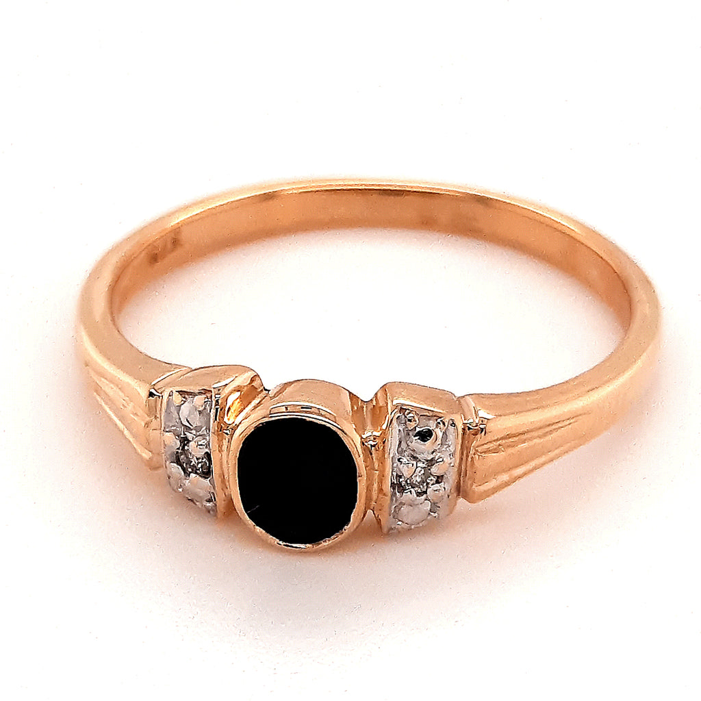 9ct Yellow Gold 3 Stone Sapphire & Diamond Ring