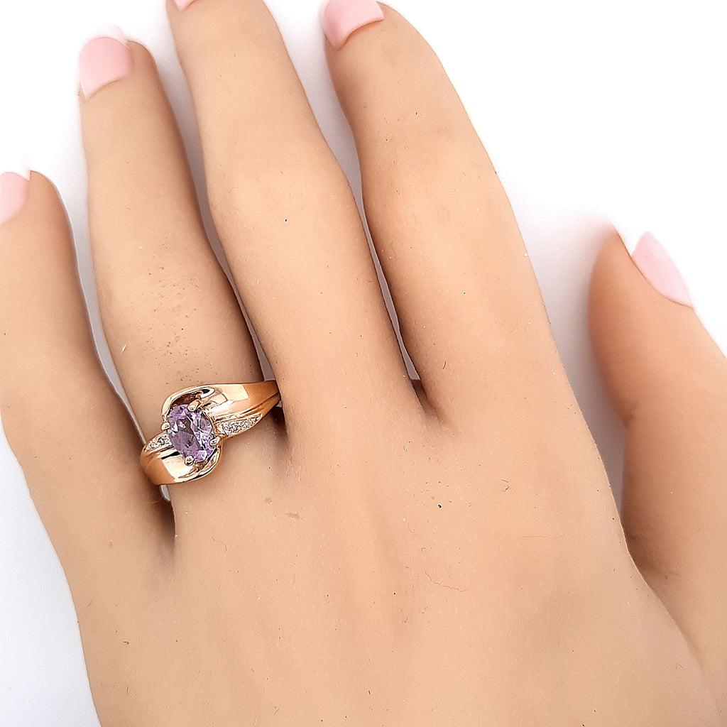 9ct Yellow Gold Amethyst & Diamond Ring