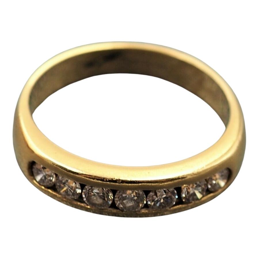 18ct Yellow Gold Diamond Ring