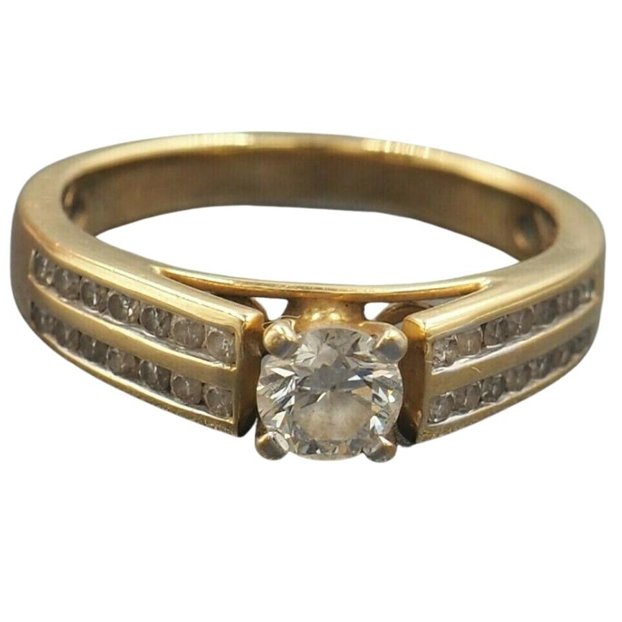 Diamond 18ct Yellow Gold Ring