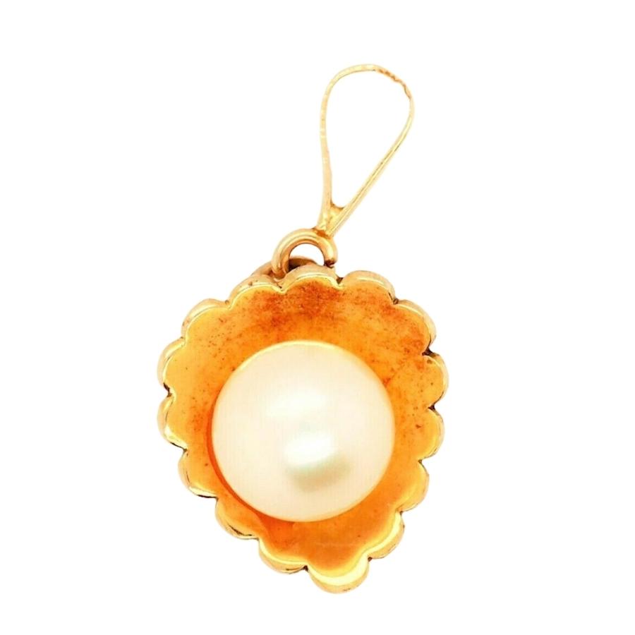 9ct Yellow Gold Leaf & Pearl Pendant